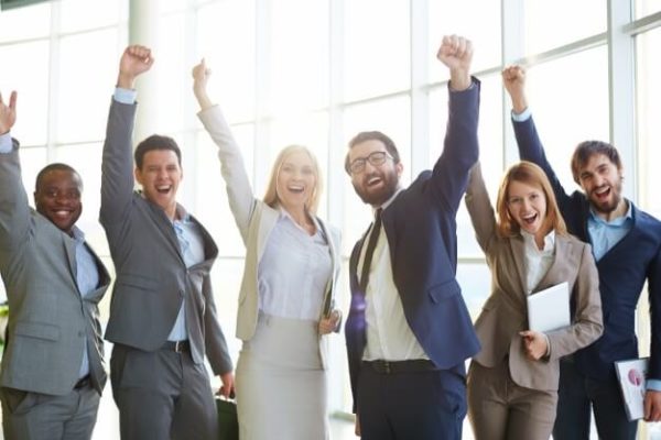 Da. E ok să te lauzi singur/ă la job!